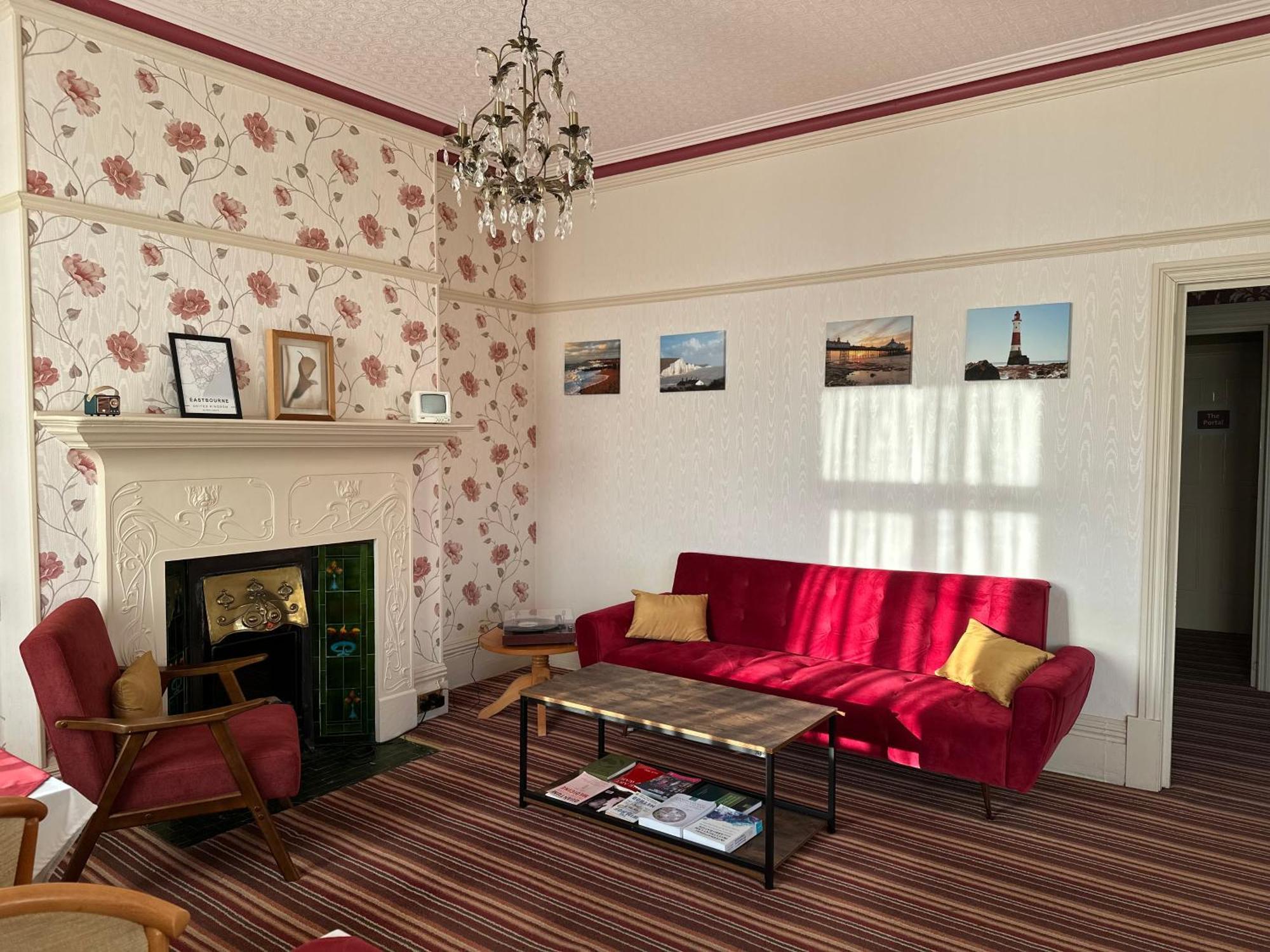 Devonia Express Hotel Eastbourne Bagian luar foto